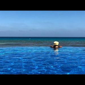 Meet your Posher, Lakshmi